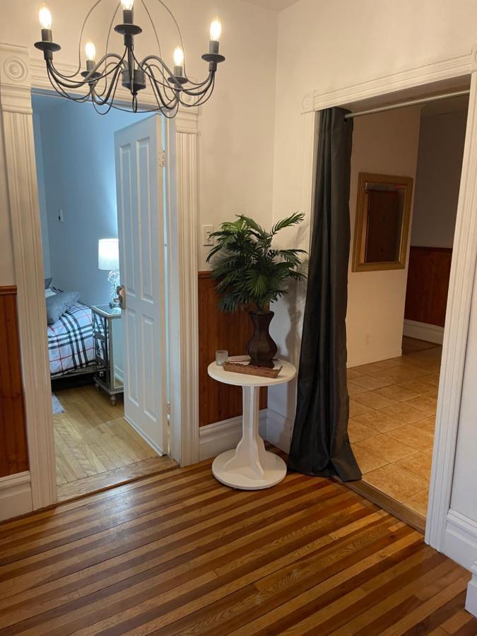 Auberge Et Bistro Namaste Lachute エクステリア 写真