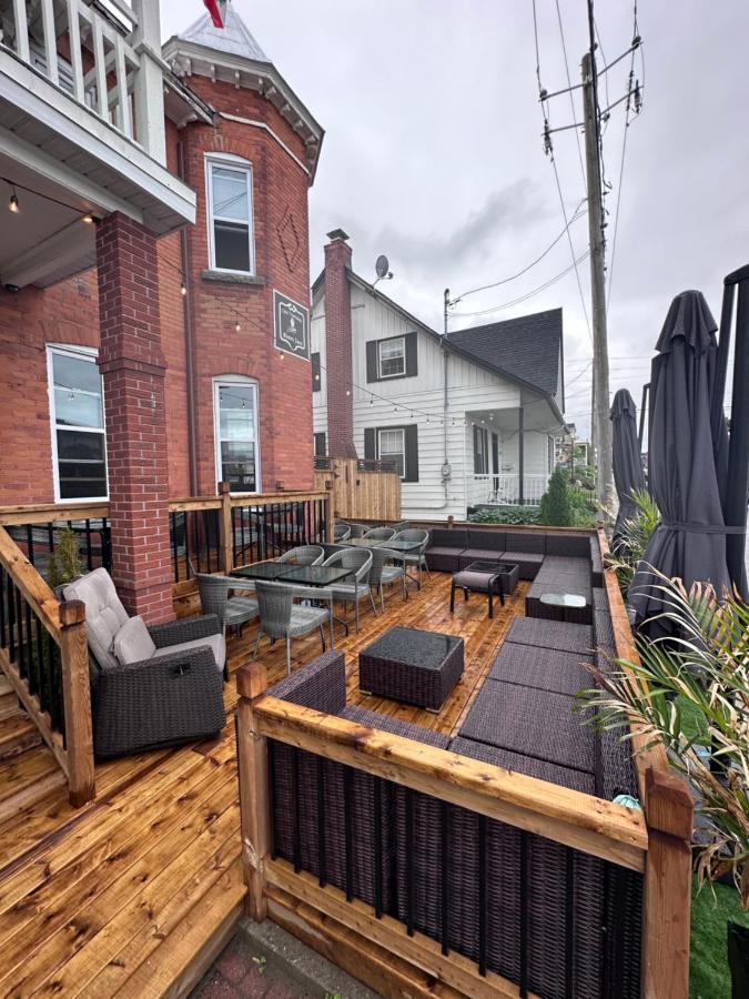 Auberge Et Bistro Namaste Lachute エクステリア 写真