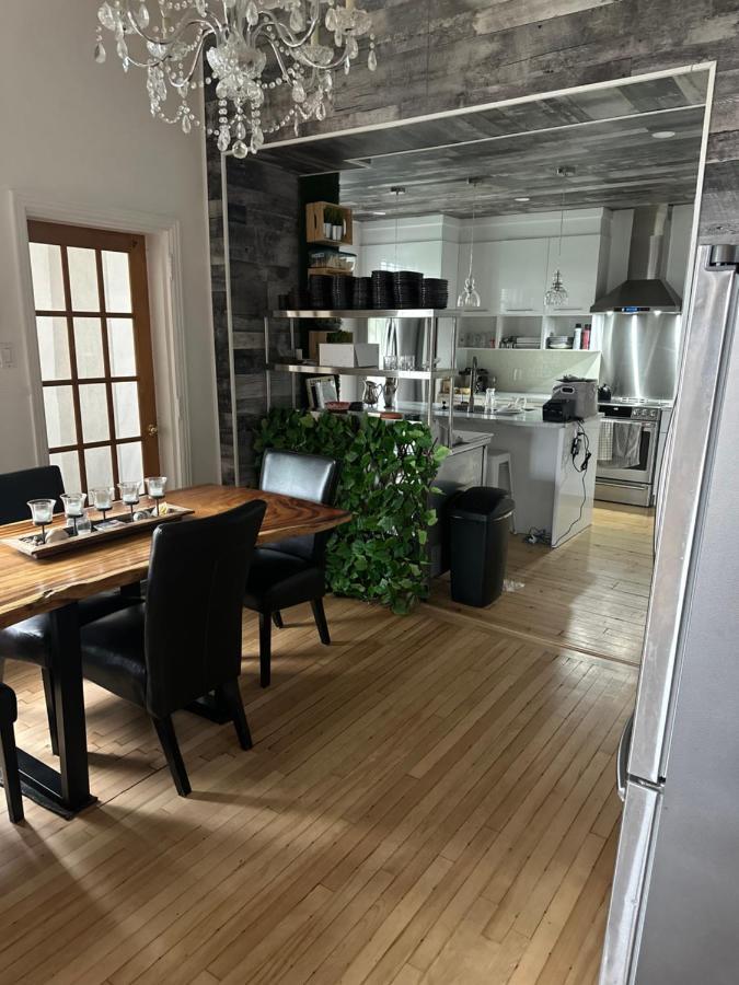 Auberge Et Bistro Namaste Lachute エクステリア 写真