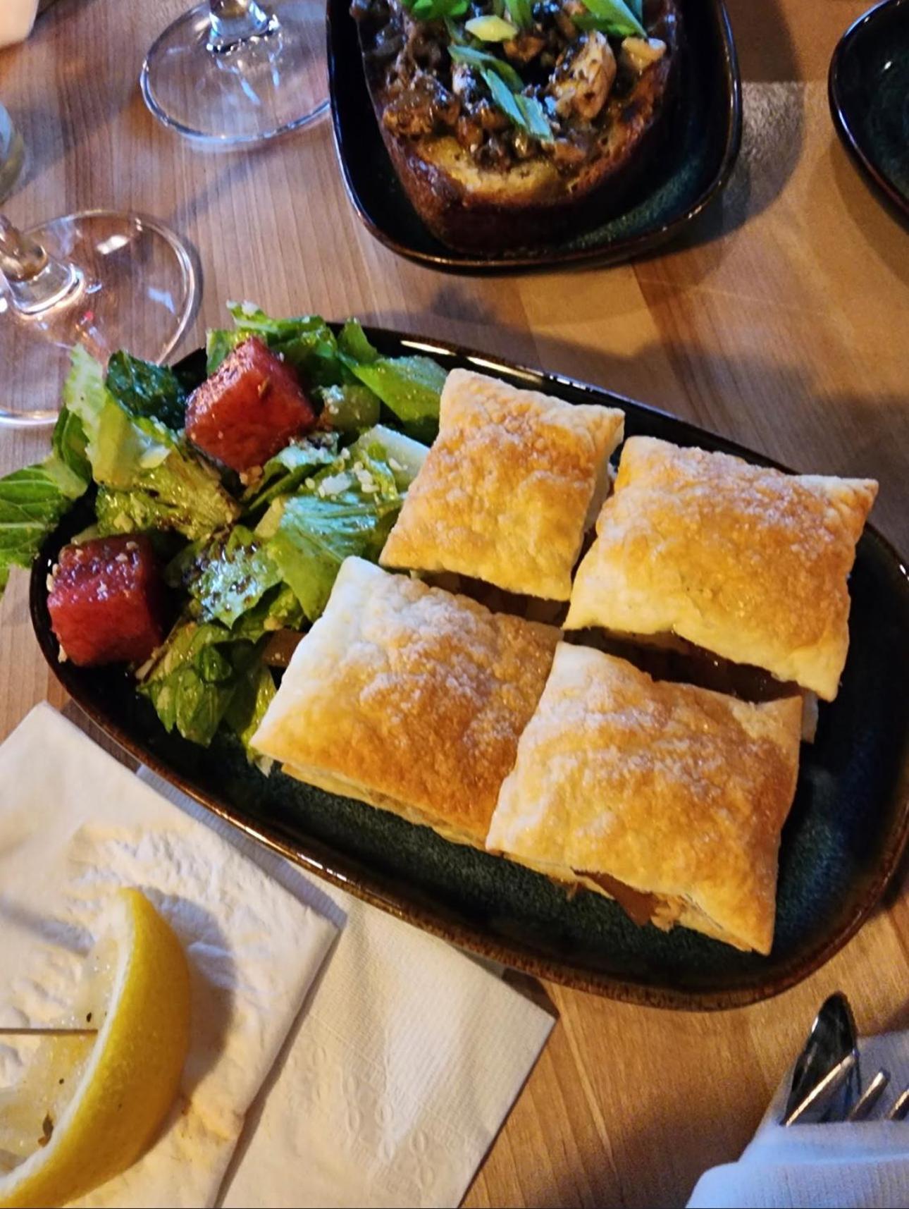 Auberge Et Bistro Namaste Lachute エクステリア 写真